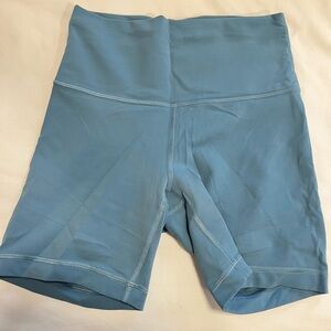 Lululemon wunder train shorts